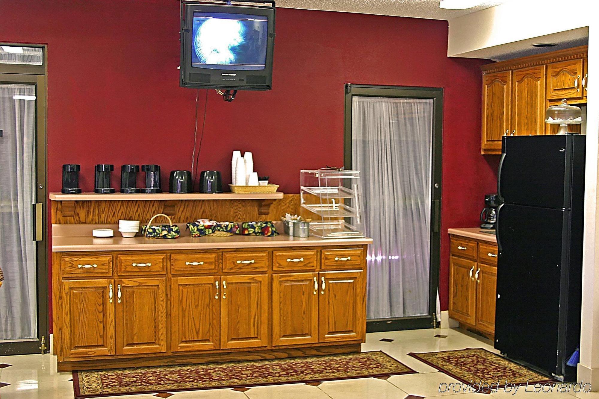 Days Inn & Suites By Wyndham Starkville Restaurante foto
